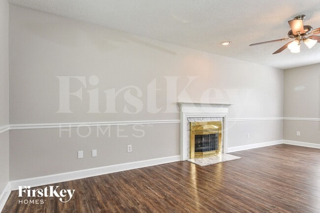 Foto del edificio - 1405 Somerset Crossing Ln