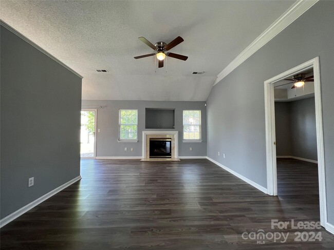 Foto del edificio - 10322 Layton Ridge Ln