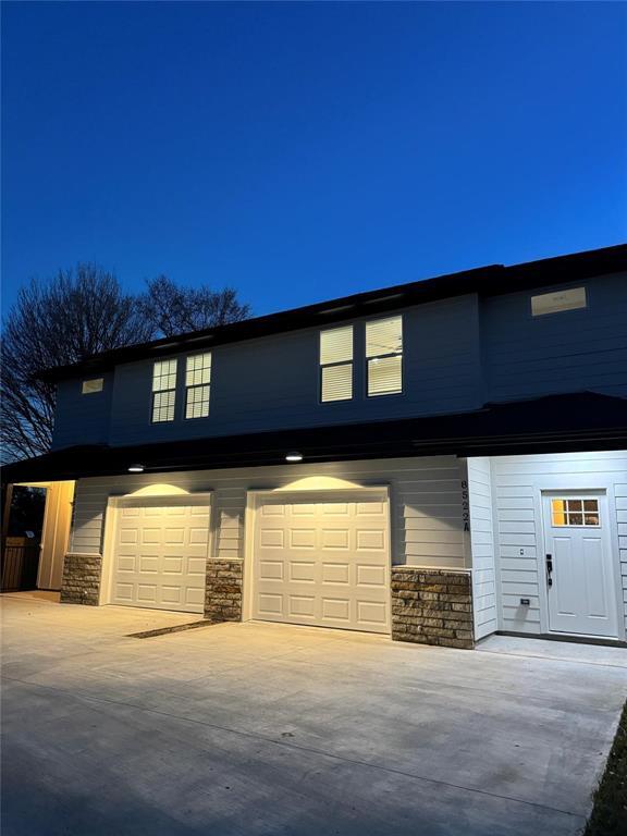 Foto principal - 8522 Viterbo Rd