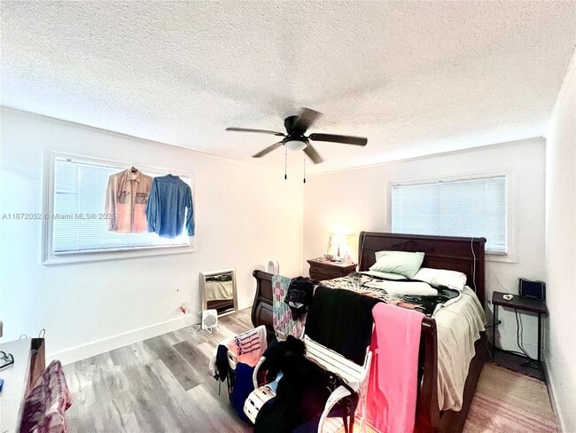 Foto del edificio - 805 SW 30th St