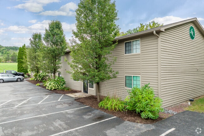 Building Photo - Apple Ridge Apartment Homes