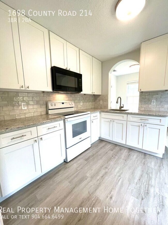 Building Photo - Private Retreat Close to Everything, Prist...