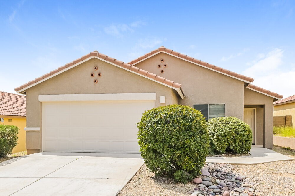 Foto principal - 3037 W Mountain Dew St