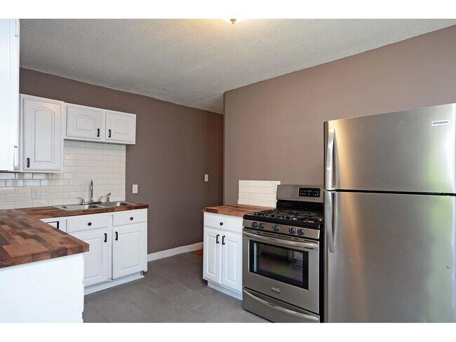 Foto del edificio - 6115 Nicollet Ave