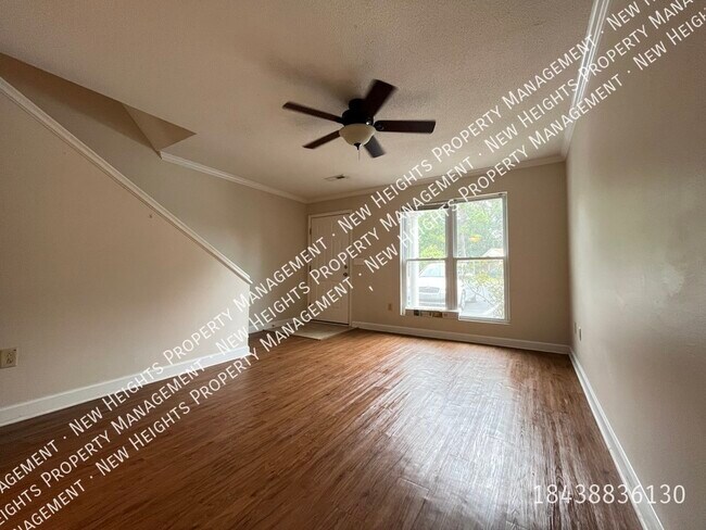 Foto del edificio - 2 Bedroom Townhouse- West Ashley