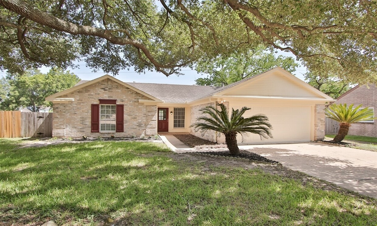 Foto principal - 13303 Hampton Falls Dr