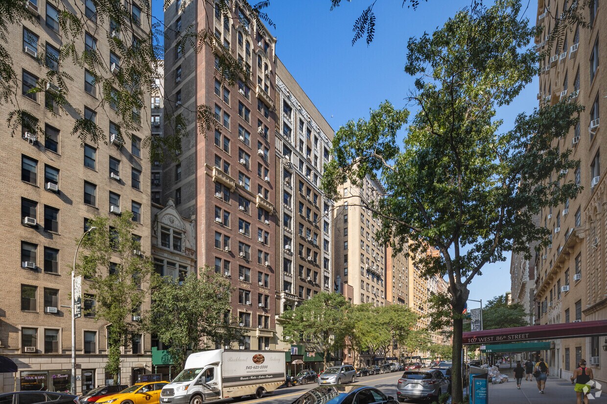 Primary Photo - 130 W 86th St
