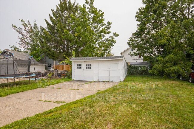 Building Photo - 4409 Bucyrus Ave