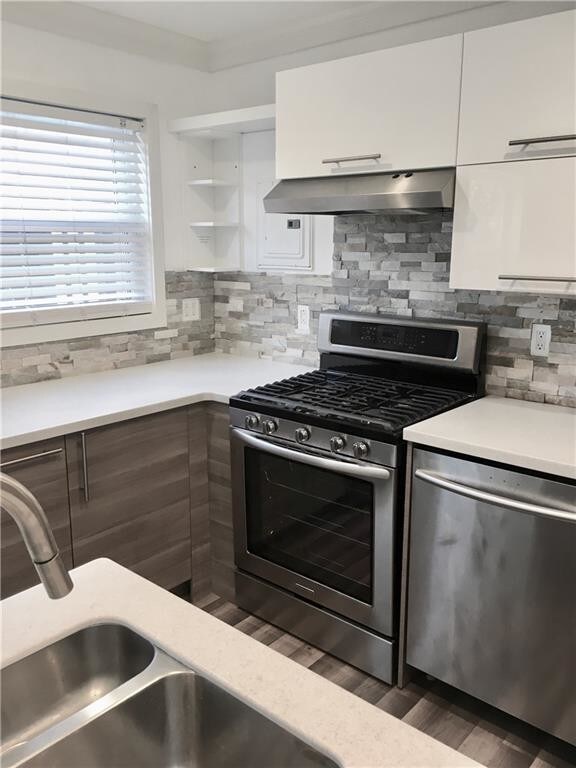 Building Photo - 2830 W 13 Mile Rd