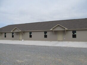 Building Photo - 407 Eagle St