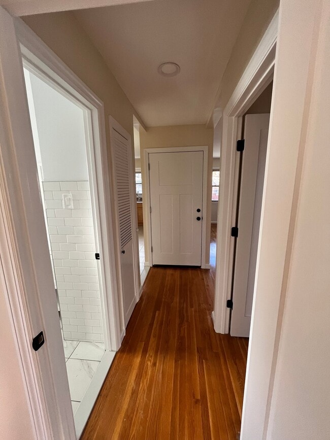 Foto del edificio - 0-02 2 St