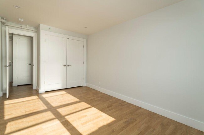 Foto del edificio - 1434 Columbia Rd