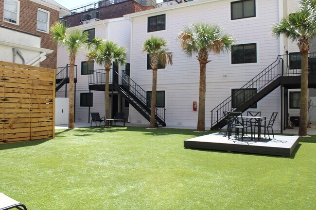 Foto del edificio - One Month Free ~ 1 bed/1 bath on King St.