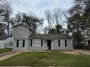 Building Photo - 2782 Marquette St