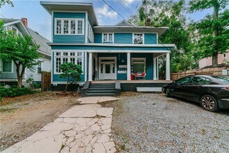 Building Photo - 207 Michigan Ave