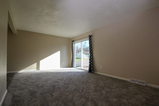 Building Photo - 2374 Mailand Ct