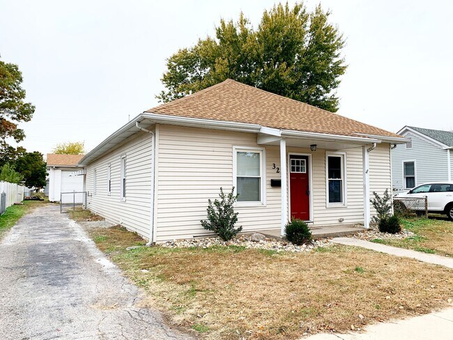 Foto del edificio - 321 Monroe St