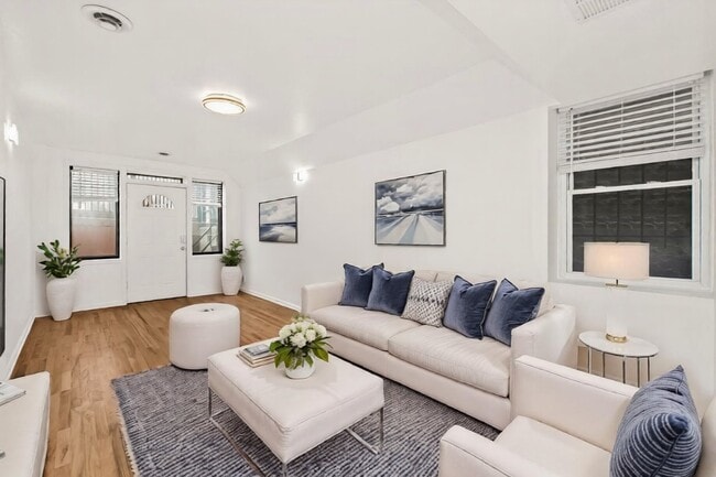 Photo - 1739 W Beach Ave Apartment