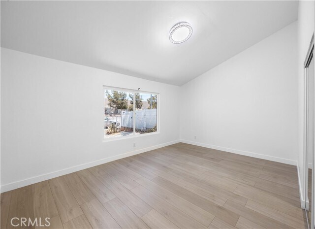 Foto del edificio - 11430 Strathern St
