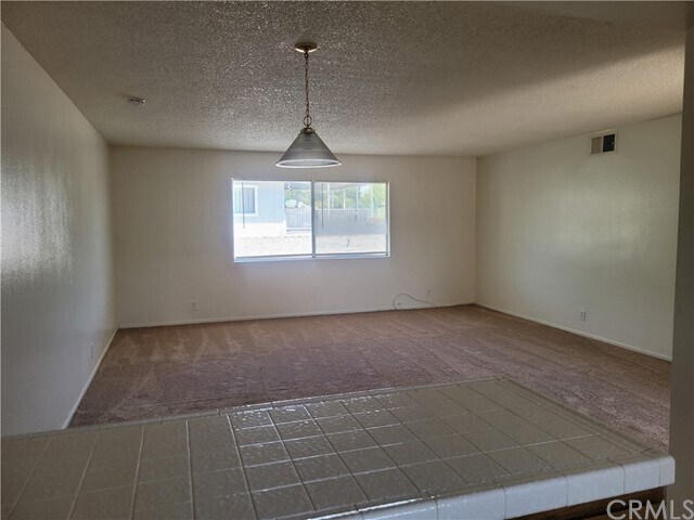 Foto del edificio - 320 W Mountain View Ave