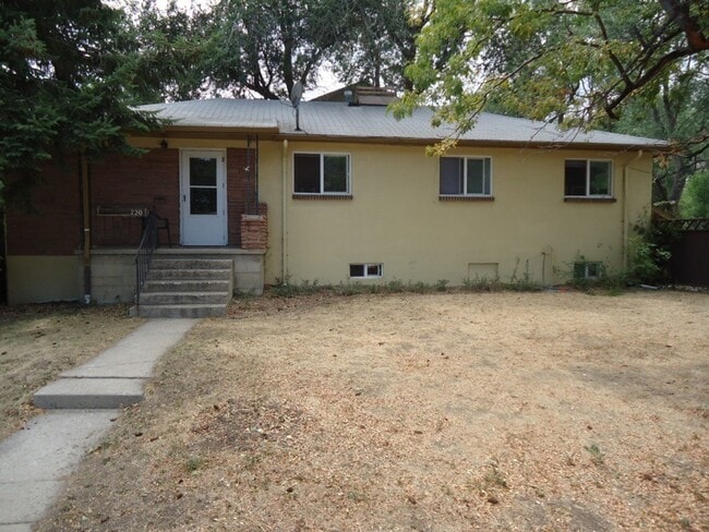 Building Photo - 4 bedroom near downtown Golden | Fenced in backyard | Mountain views