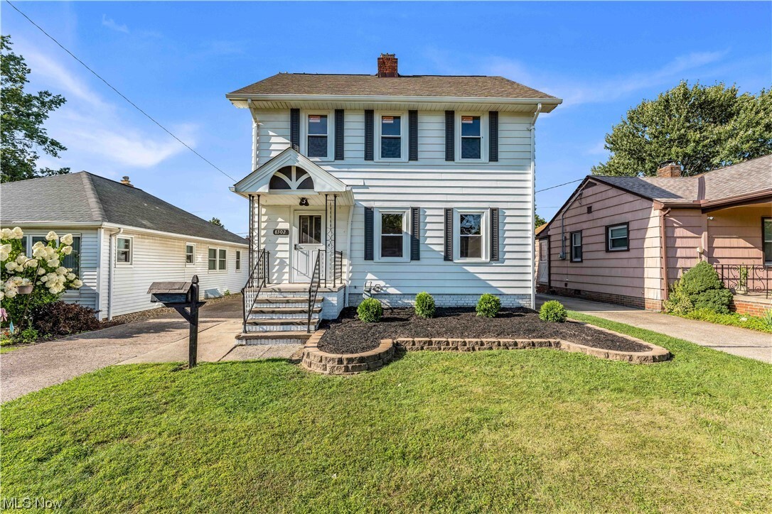 8302 Pinegrove Ave, Parma, OH 44129 House Rental in Parma, OH