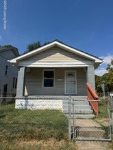Building Photo - 1815 Wilson Ave