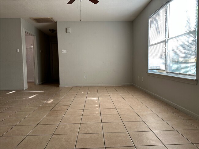 Building Photo - 5434 Cherie Crest Ct