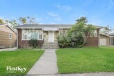Primary Photo - 810 North Maple Drive