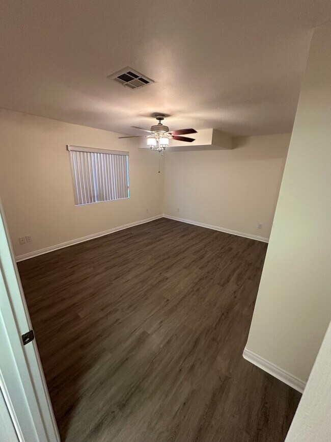 Foto del edificio - 10934 Hesby St