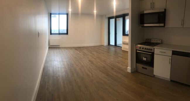 Building Photo - 711 Seagirt Ave