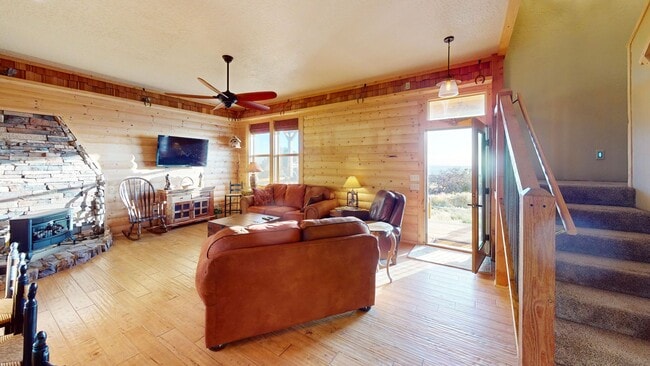 Foto del edificio - Beautiful Home on 10 Private Acres