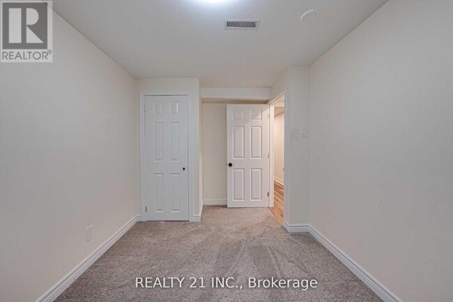 Building Photo - 812 Sanok Dr