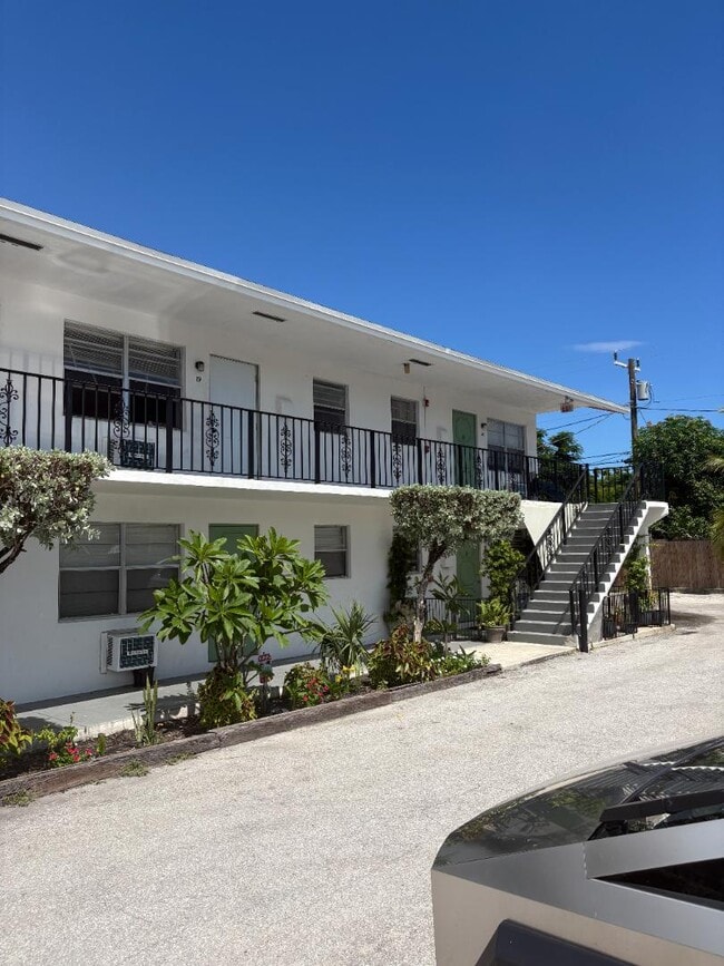 Photo - 1406 Barton Rd Apartment