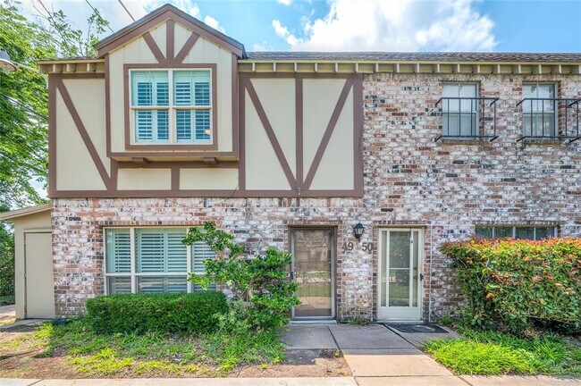 Building Photo - 14719 Barryknoll Ln