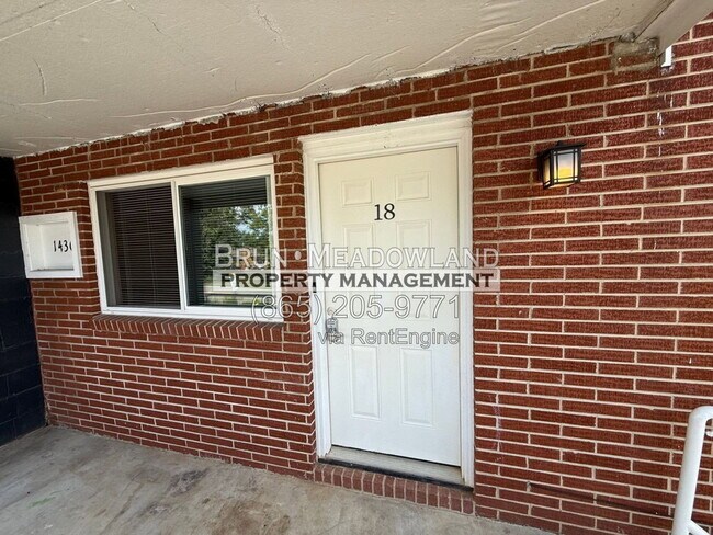 Foto del edificio - 1436 McArthur Rd