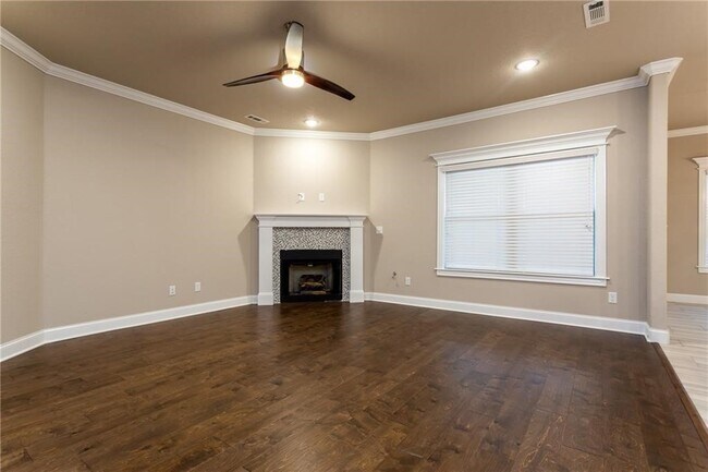 Foto del edificio - 3502 SW Brittany Rd
