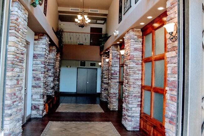 Building Photo - 5450 E Deer Valley Dr