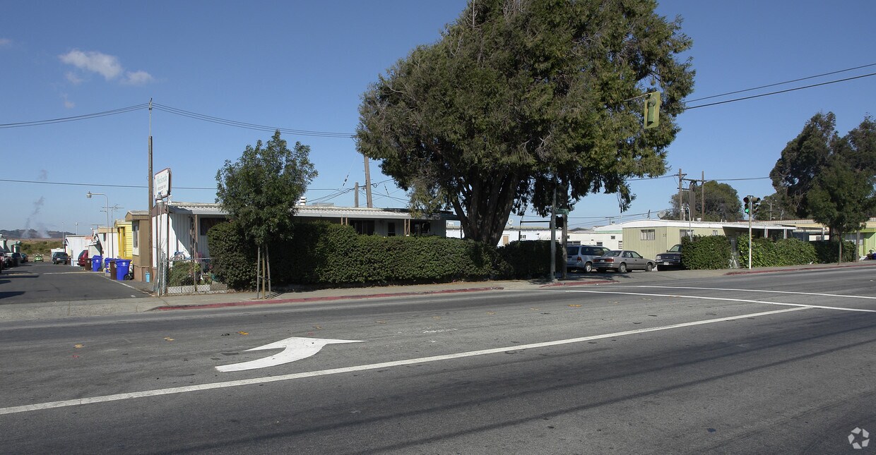 Primary Photo - Hacienda Mobile Home Park