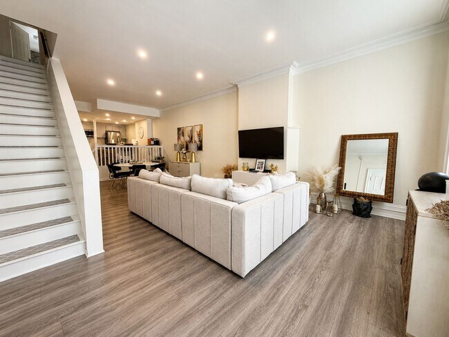 Foto del edificio - 1035 Spruce St