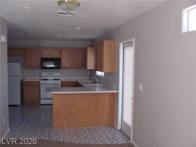 Foto del edificio - 5270 Paradise Skies Ave