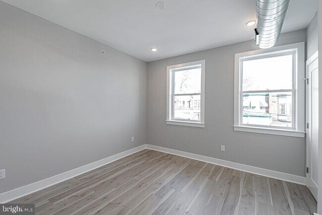 Building Photo - 1448 S 52nd St