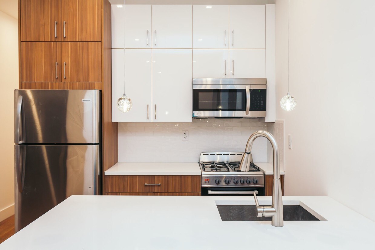 Foto principal - 210 Wyckoff Ave