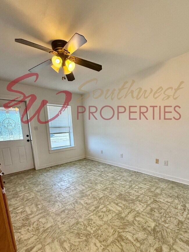 Foto del edificio - Well maintained 3 bedroom, 2 bathroom in the country