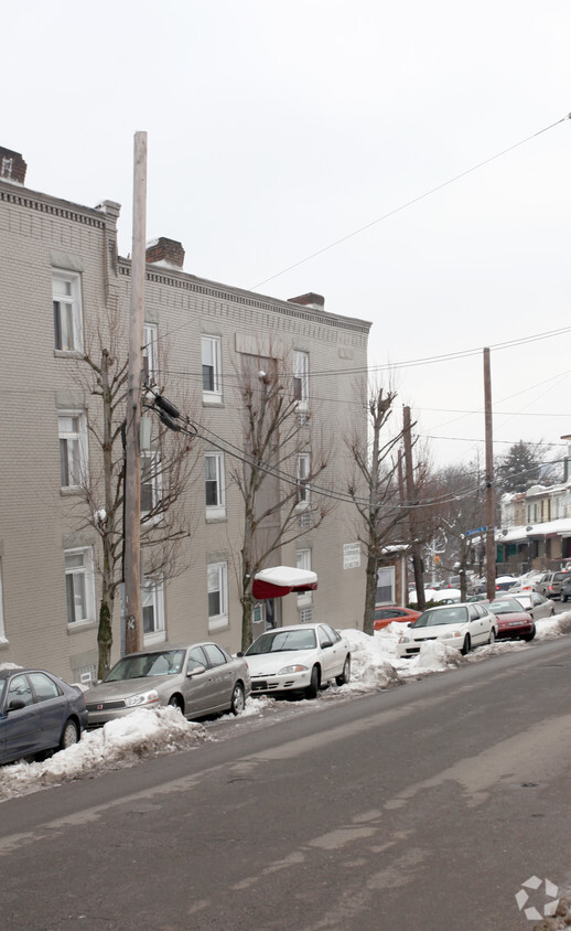 Foto del edificio - 3430 Bates St