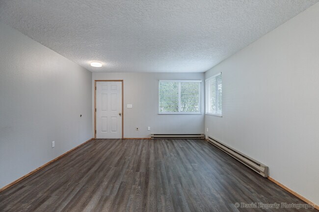 Building Photo - 33333 Mountain Way