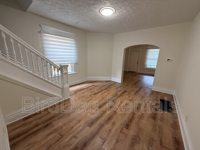 Foto del edificio - 1524 Franklin Ave