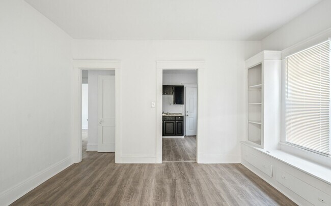 Foto del edificio - 635 E 124th St