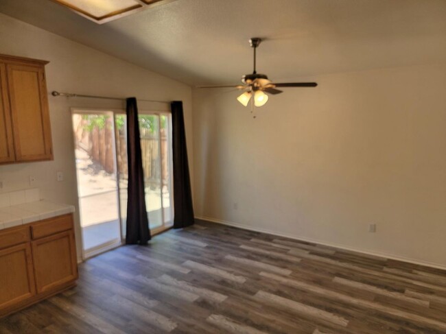 Building Photo - 12780 Avanti Way