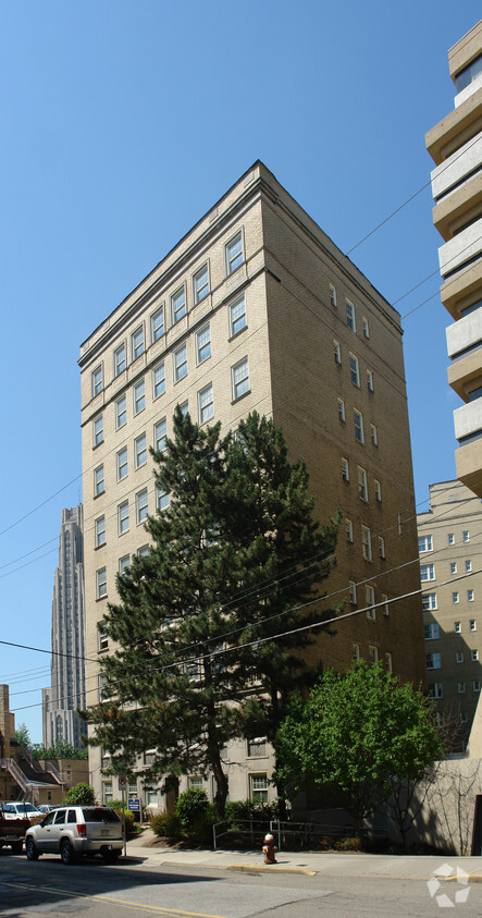 Building Photo - Ruskin Hall